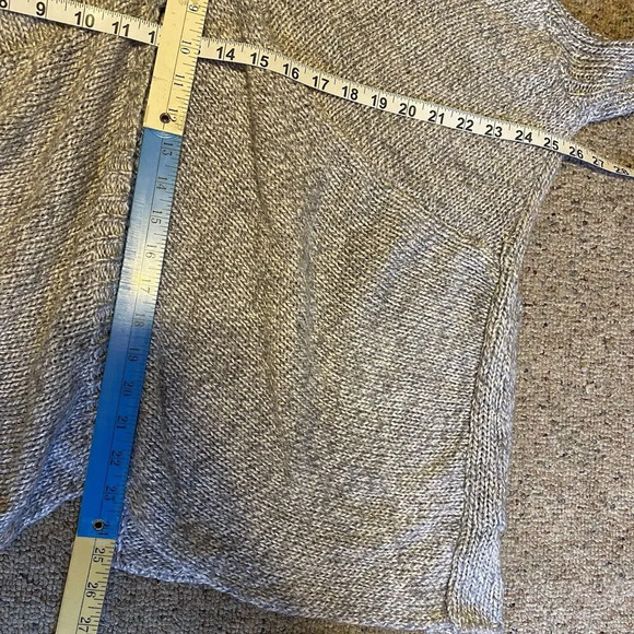 Romeo+Juliet Couture Cardigan Sweater Lady M Gray Knit Crochet Largenlook Pocket - Picture 2 of 11